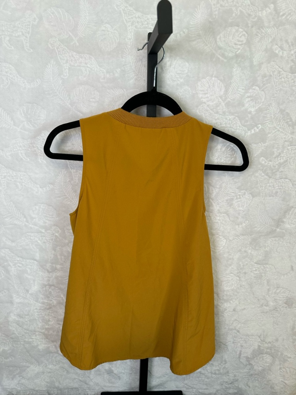 Athleta Ochre Ribbed-Neck Tank Top - Picture 3 of 4